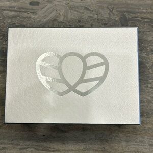 LAARVEE PEA001, silver with green face, brand new, just opened it to take photos